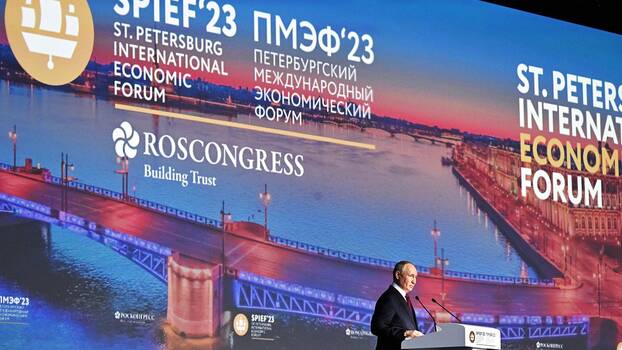 Putin auf der Plenarsitzung des 26. Internationalen Wirtschaftsforums St. Petersburg, 16. Juni 2023